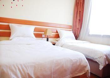 Penglai Yi Jia Express Hotel Eksteriør billede